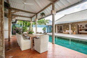 Villa Yang Tao 4, Luxury Boutique 3-Bdr in Seminyak